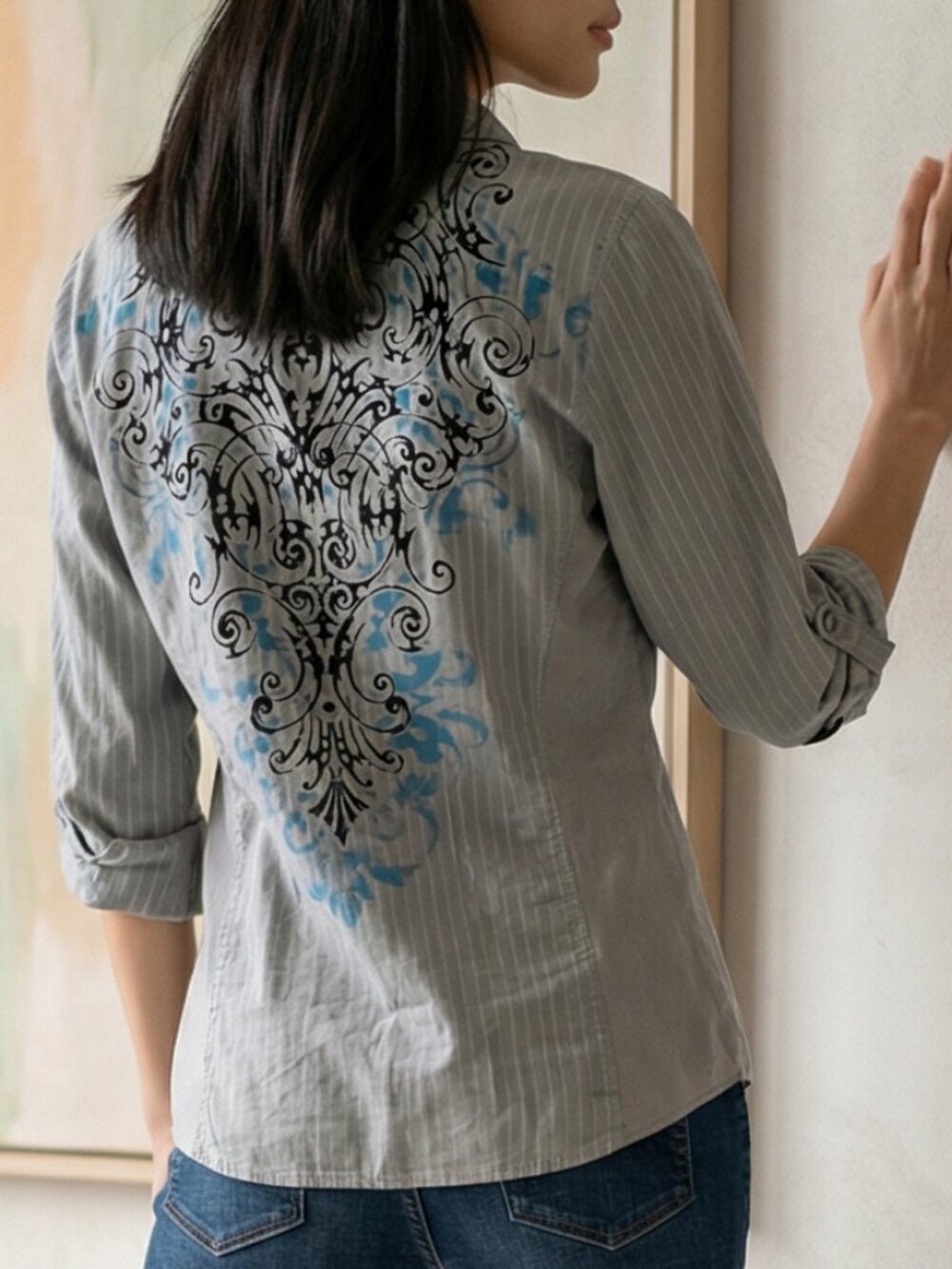 Maurices Jr XL Gray Pinstripe Blue Black & Silver Swirl Design 6-Button Shirt